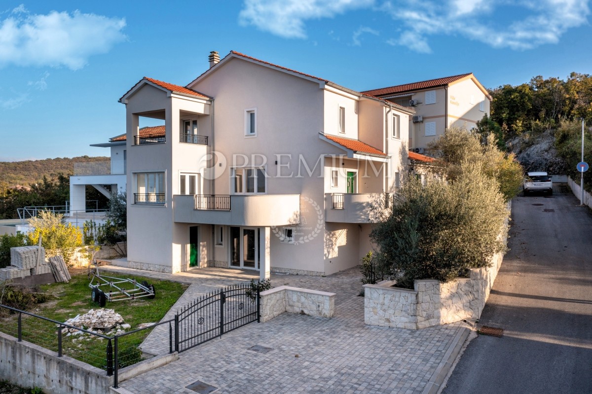 Klimno, casa indipendente con vista panoramica