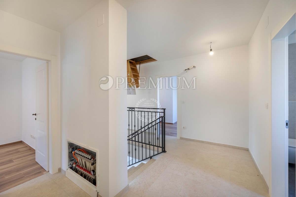 Klimno, casa indipendente con vista panoramica