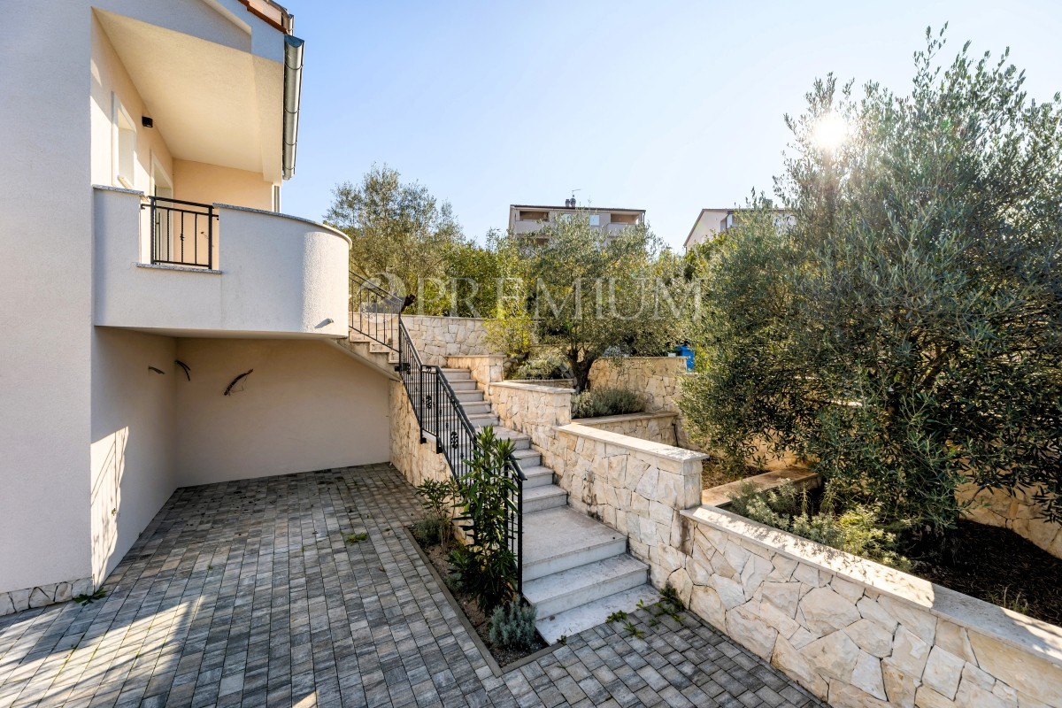 Klimno, casa indipendente con vista panoramica