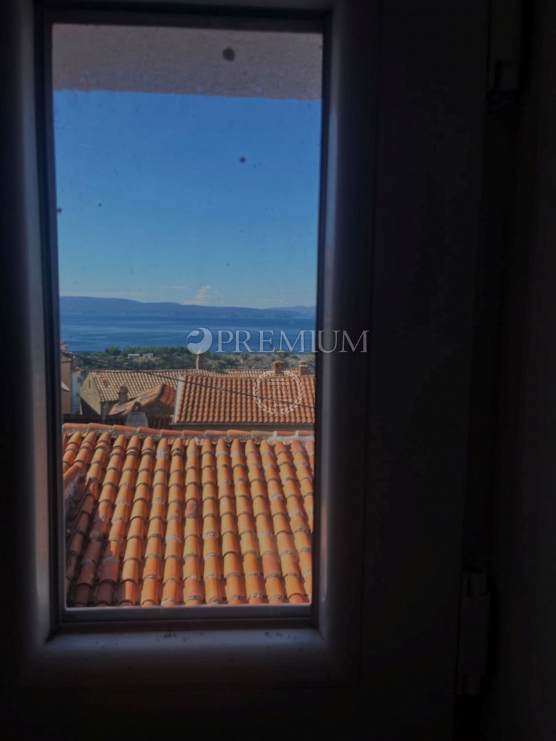 Omišalj, casa in pietra ristrutturata vista mare!