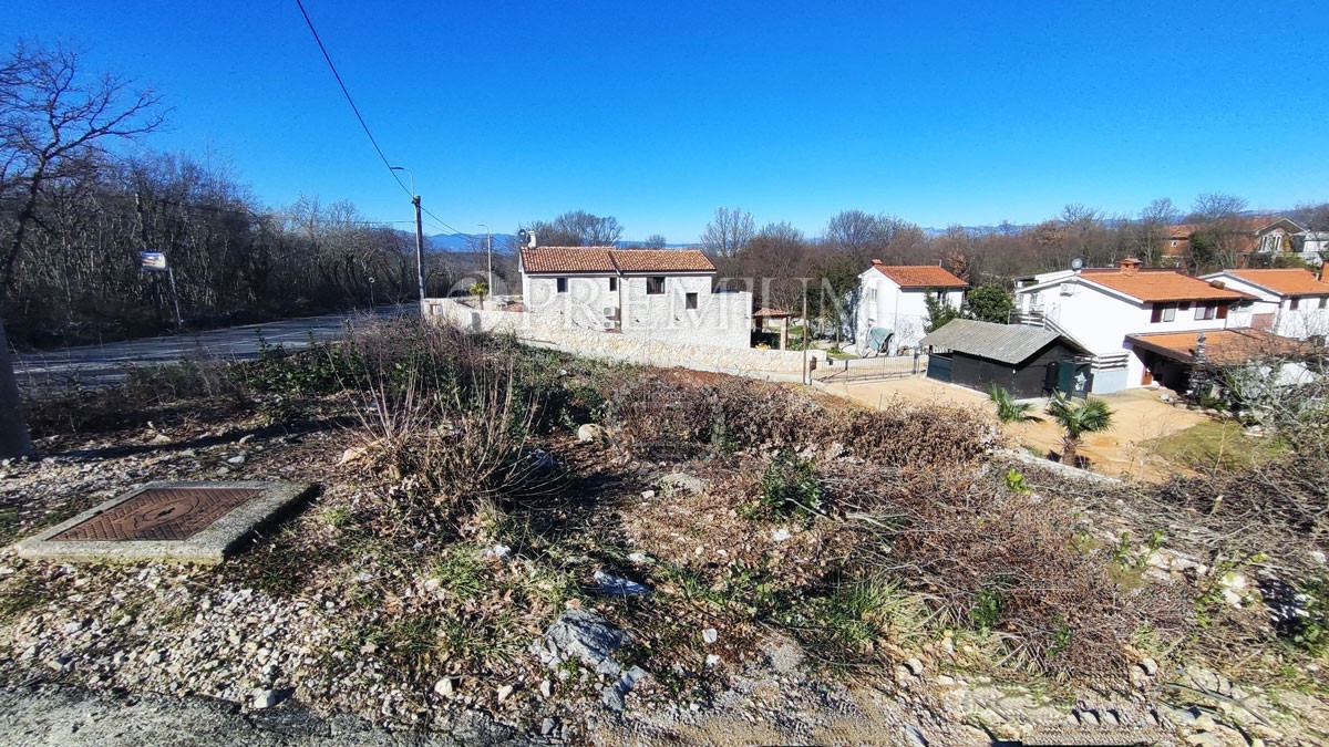 Baia Soline, terreno edificabile, a 1 km dal mare!