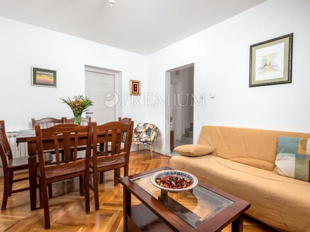 Punat, dintorni, casa indipendente con piscina!