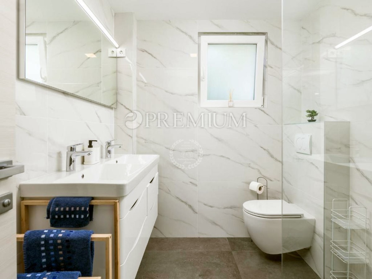 Punat, dintorni, casa indipendente con piscina!