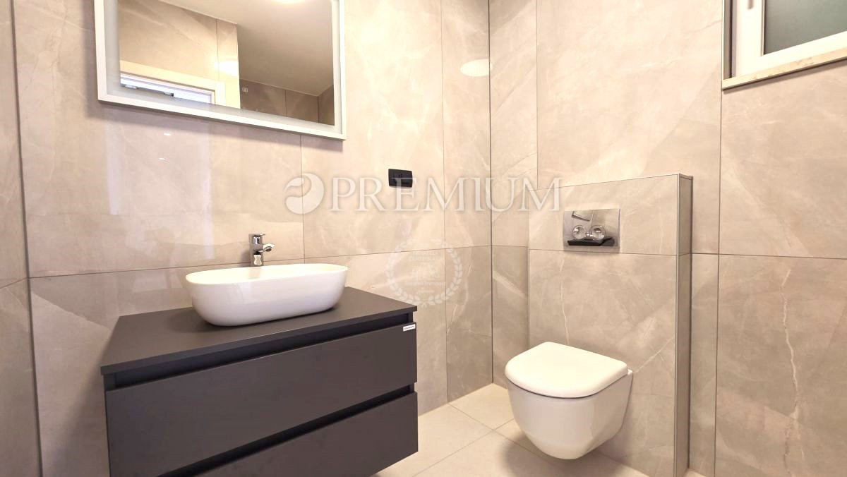 Malinska, casa di nuova costruzione con piscina!