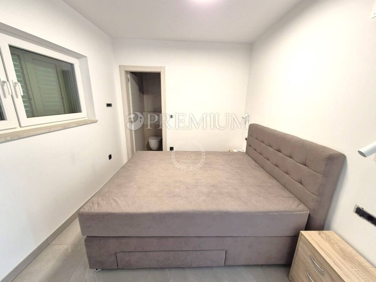 Malinska, casa di nuova costruzione con piscina!