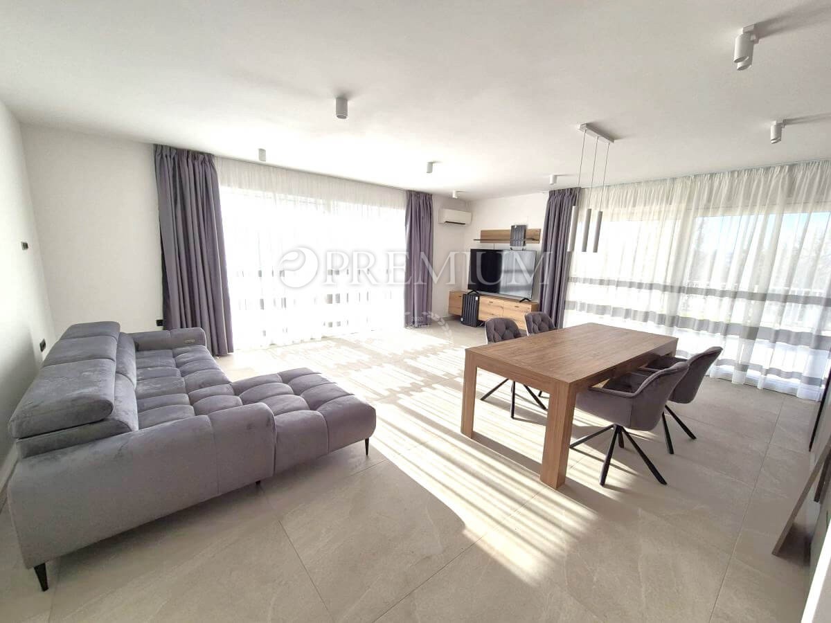 Malinska, casa di nuova costruzione con piscina!