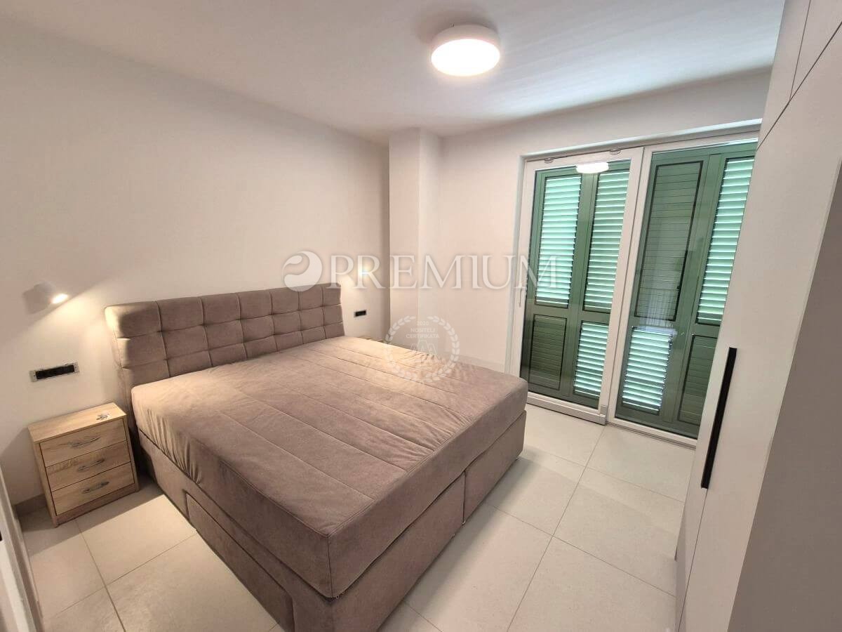 Malinska, casa di nuova costruzione con piscina!