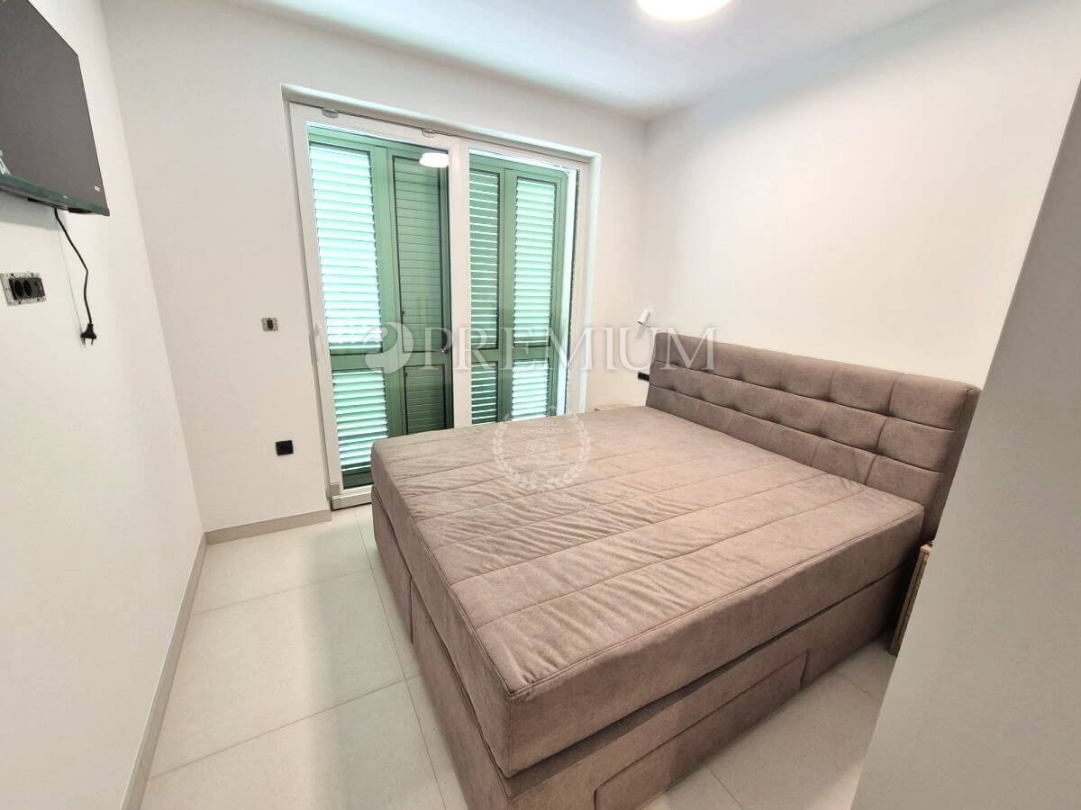 Malinska, casa di nuova costruzione con piscina!