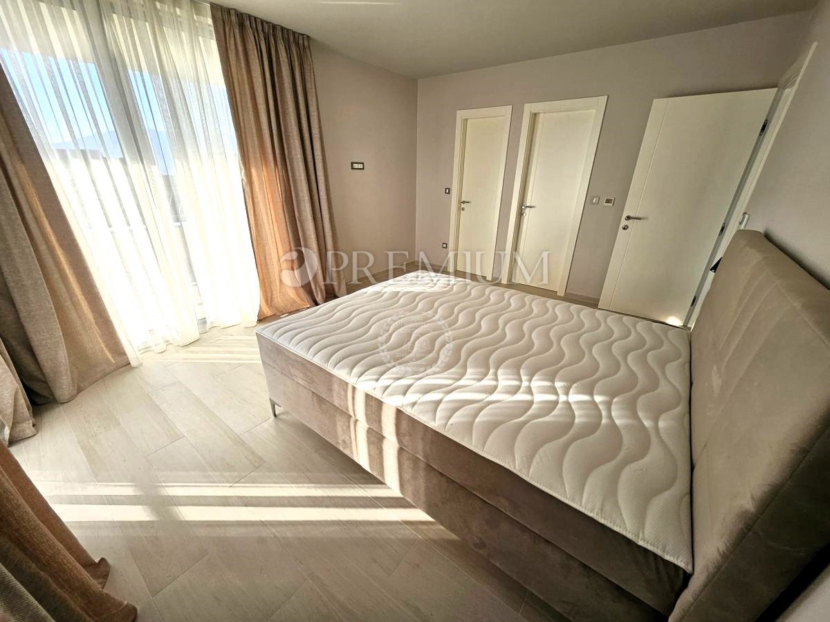 Krk, nuova casa indipendente con piscina!