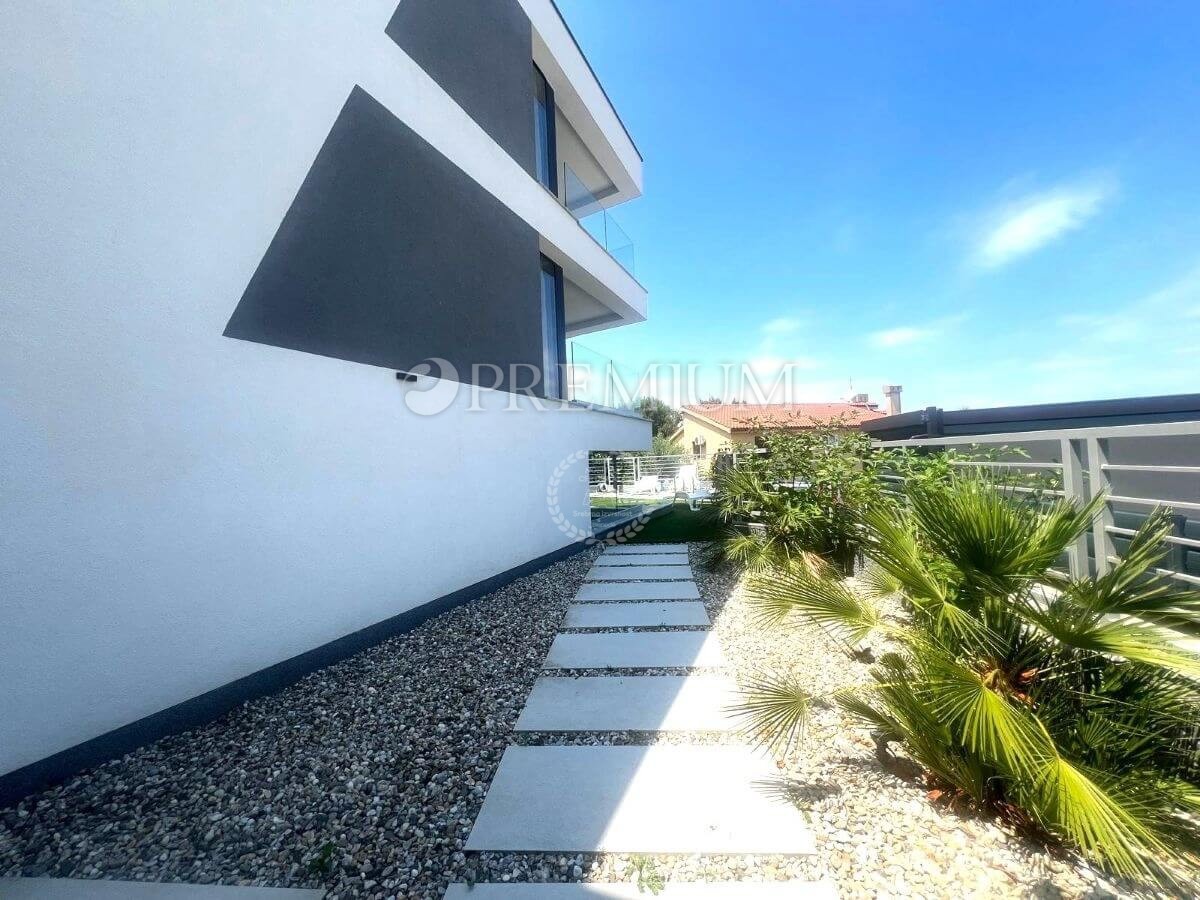 Malinska, appartamento arredato con piscina vicino al mare!