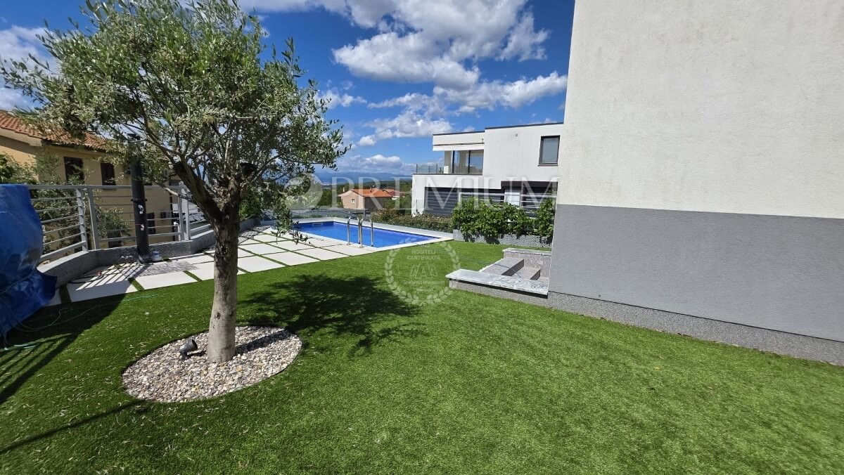 Malinska, appartamento arredato con piscina vicino al mare!