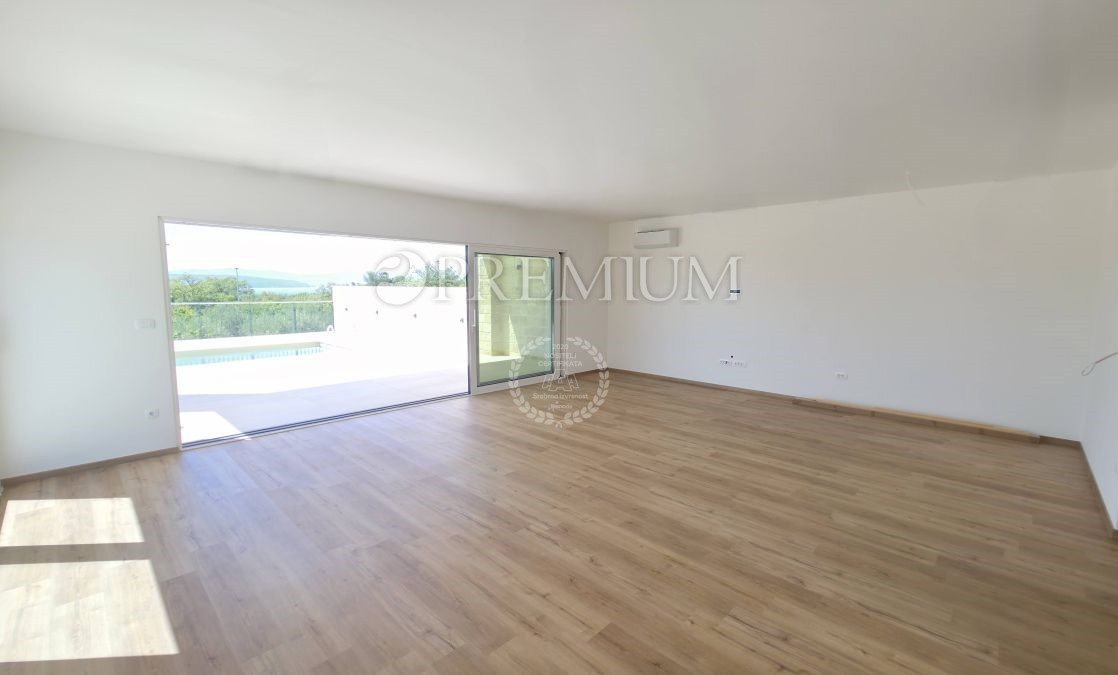 Malinska, in vendita, nuova casa con piscina e vista mare! 