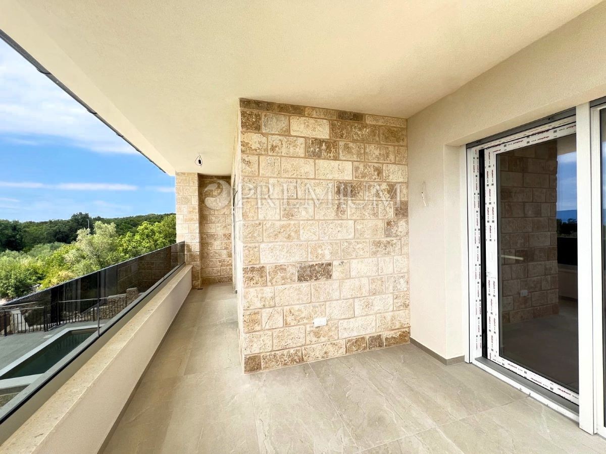 Malinska, in vendita, nuova casa con piscina e vista mare! 