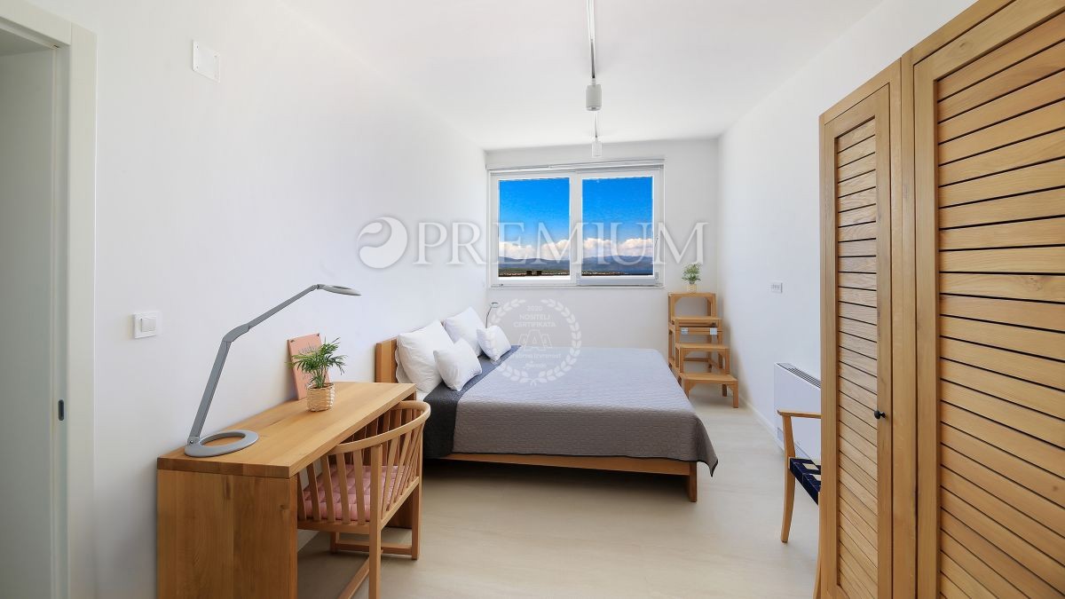 Malinska, lussuosa casa con piscina e vista mare