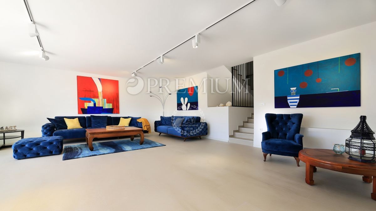 Malinska, lussuosa casa con piscina e vista mare