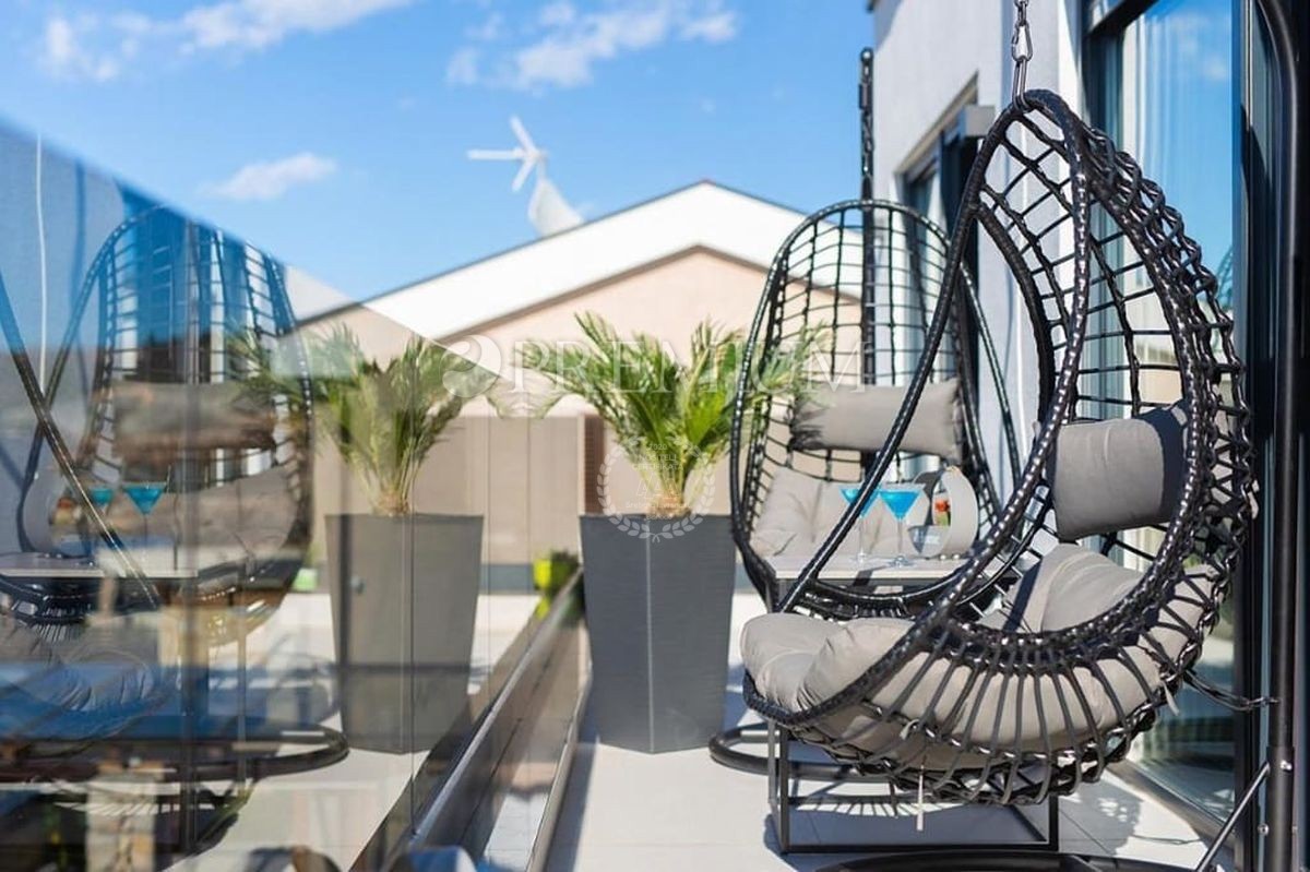 Attico Malinska con vista mare!