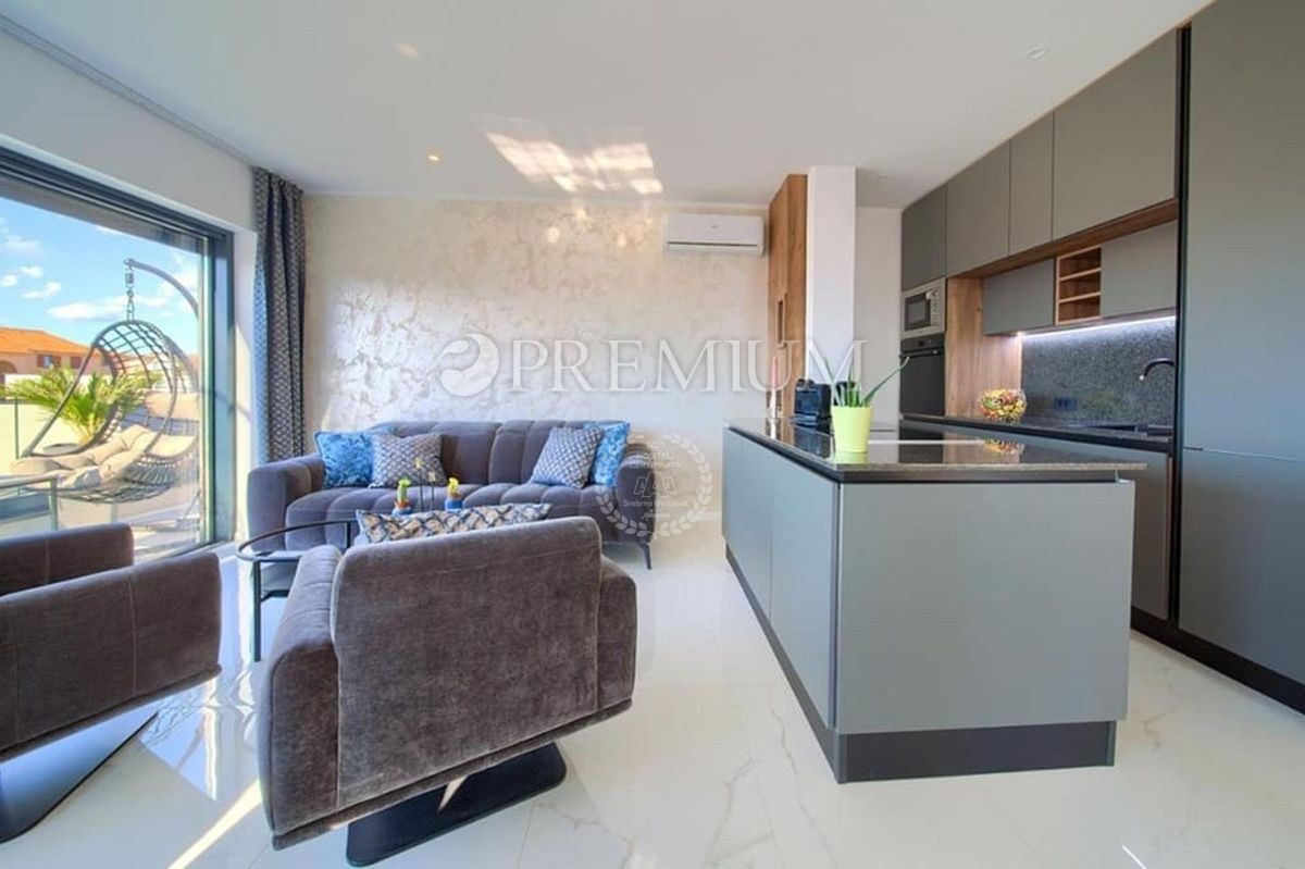 Attico Malinska con vista mare!