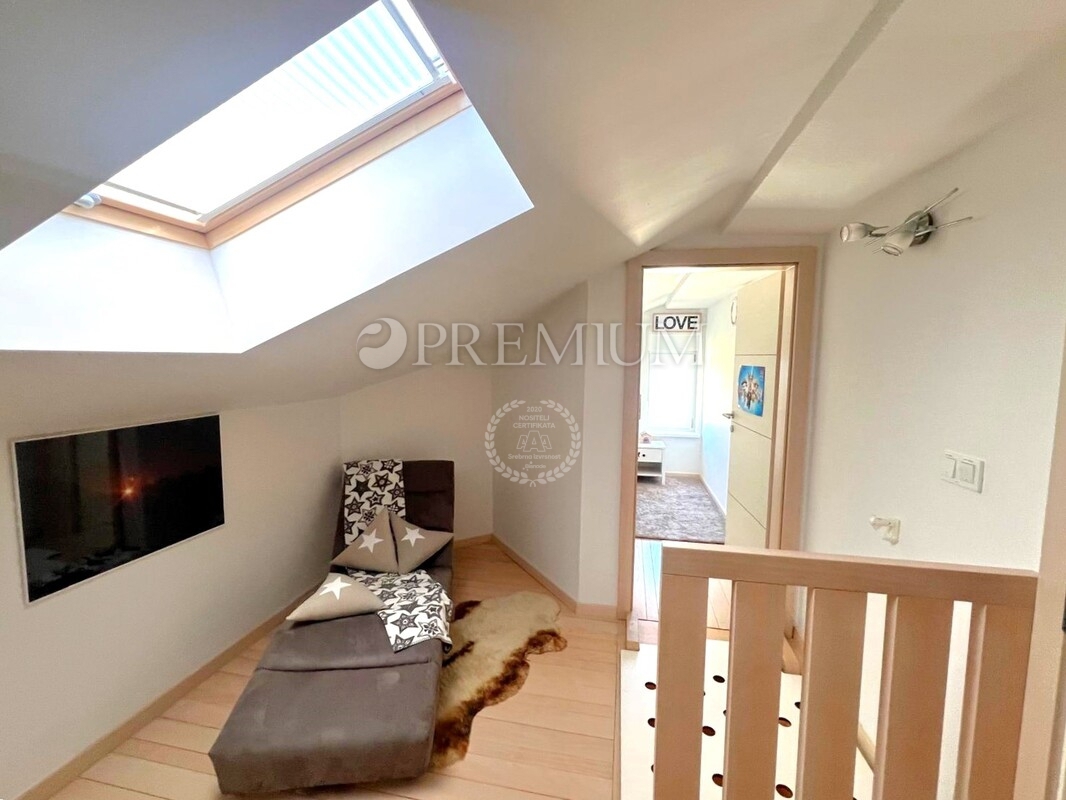 Čižići, Appartamento con giardino e vista mare!