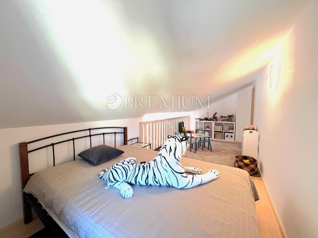 Čižići, Appartamento con giardino e vista mare!