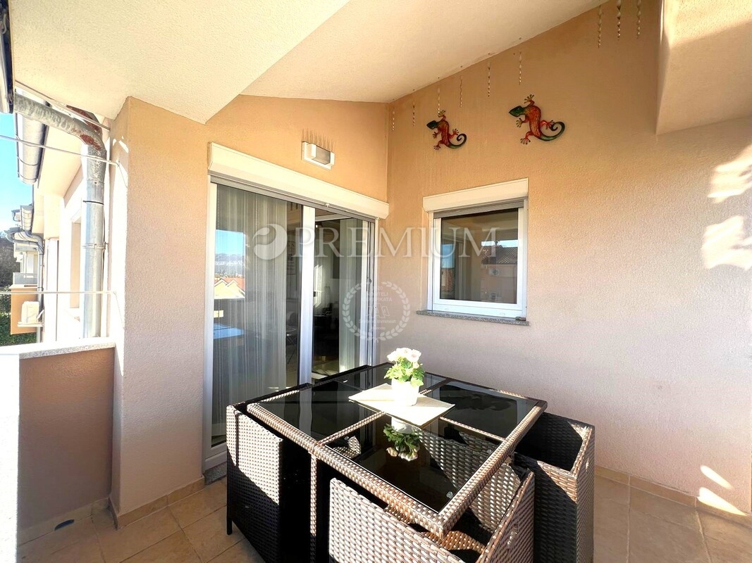 Čižići, Appartamento con giardino e vista mare!