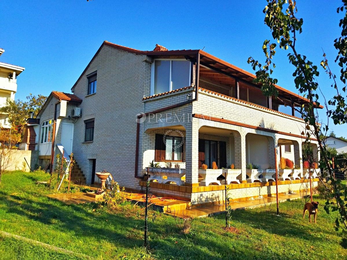 Casa Dobrinj, 359m2