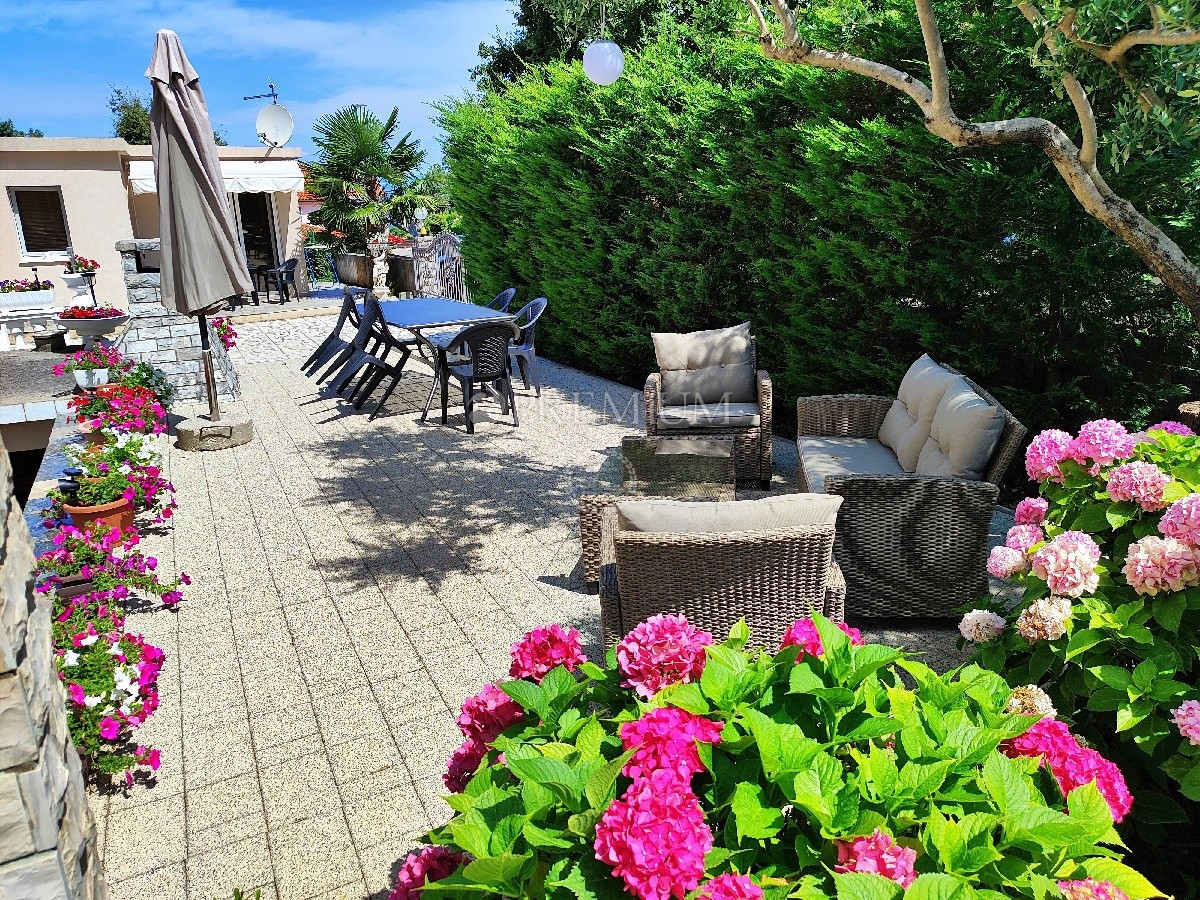 Malinska, condominio con 6 unità abitative in vendita!