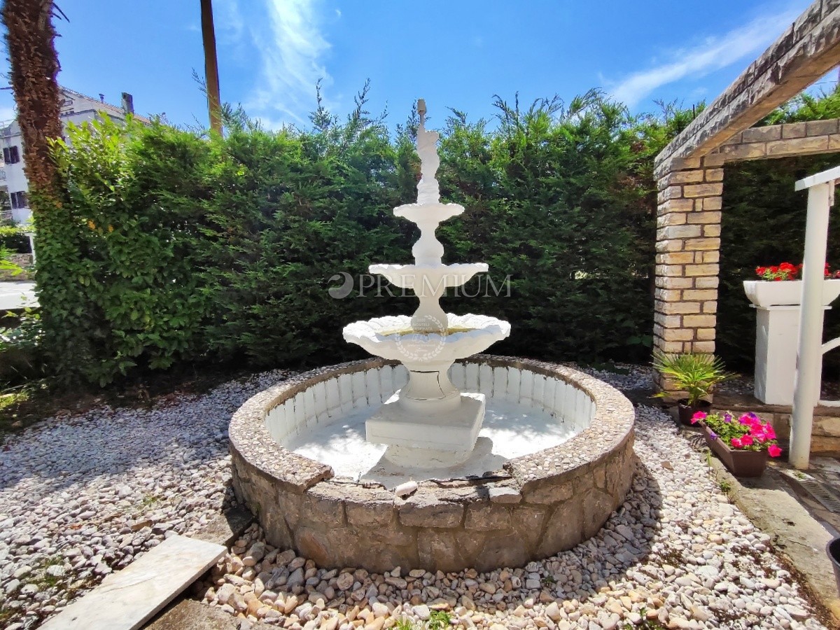 Malinska, condominio con 6 unità abitative in vendita!