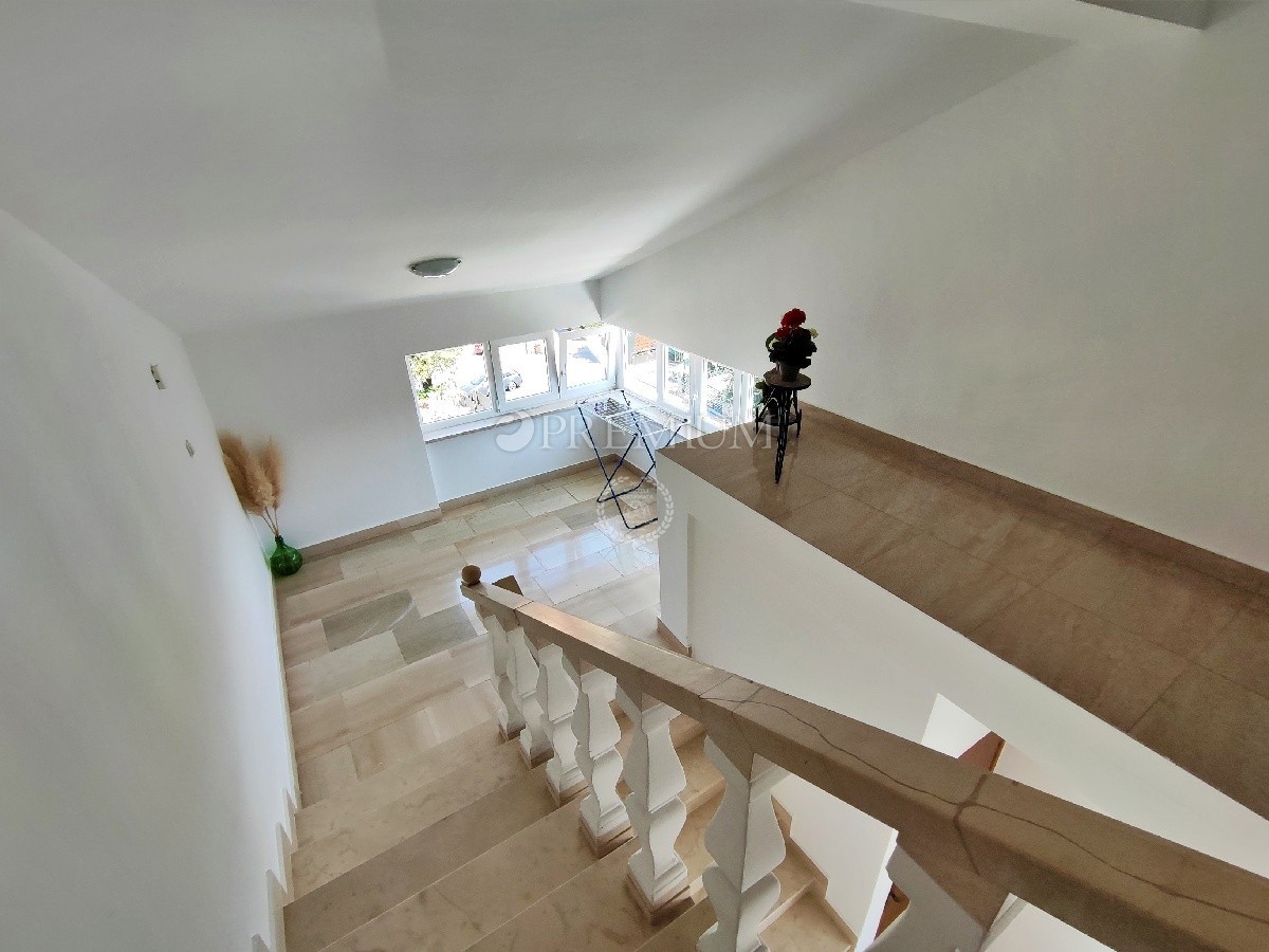 Malinska, condominio con 6 unità abitative in vendita!