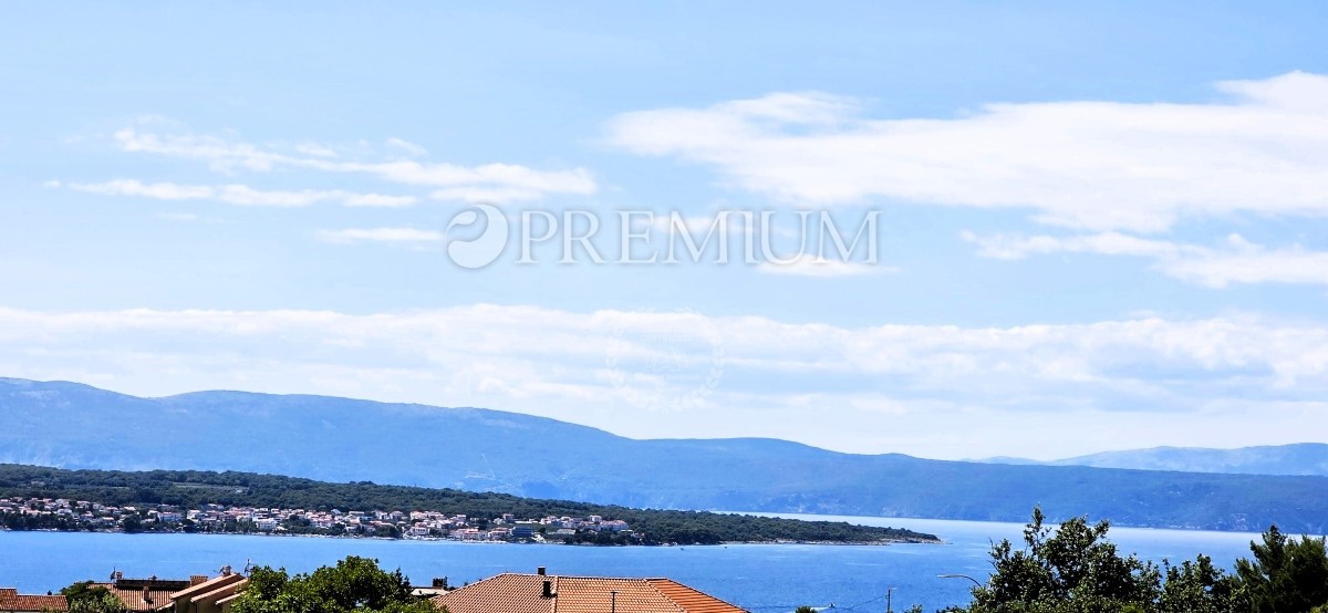 Malinska, nuova casa in vendita con garage, cortile e piscina!