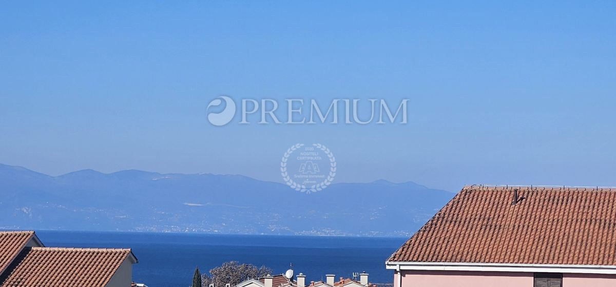 Malinska, nuova casa bifamiliare, vista mare, piscina!