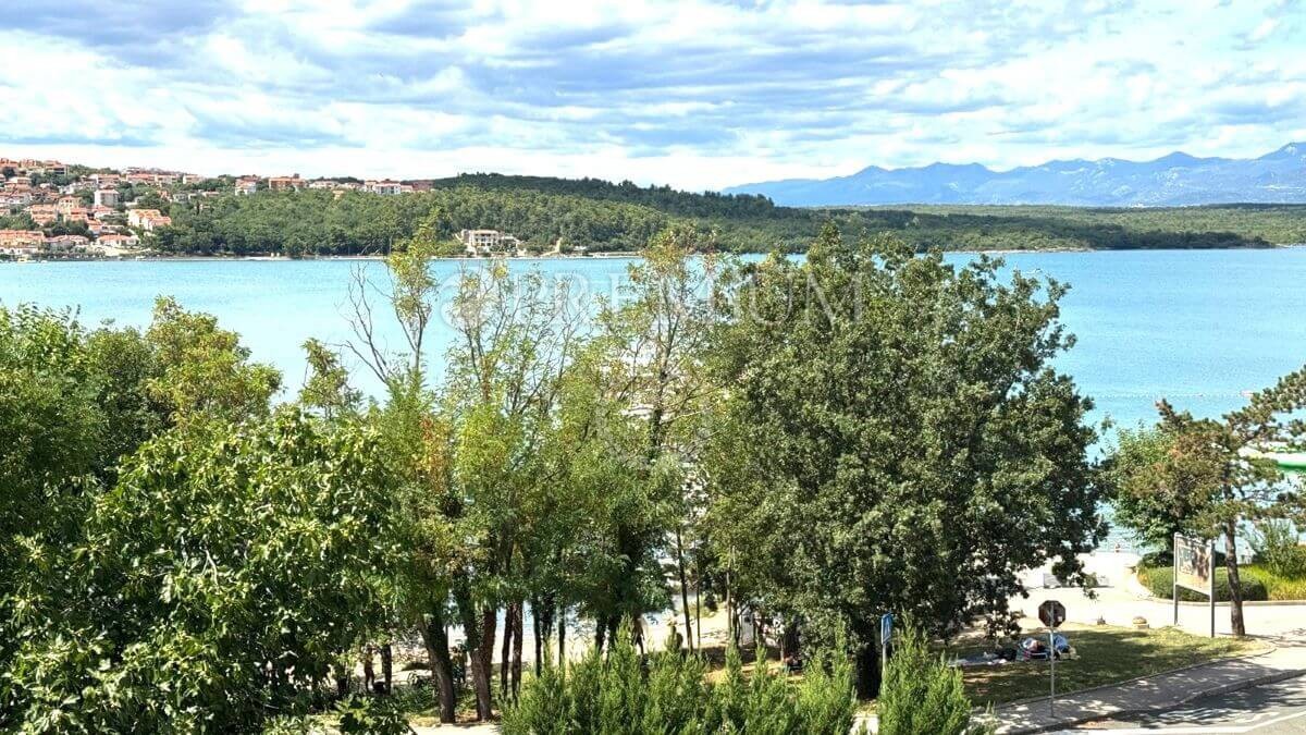 Baia di Soline – Prima fila sul mare, appartamento bilocale con vista mare!