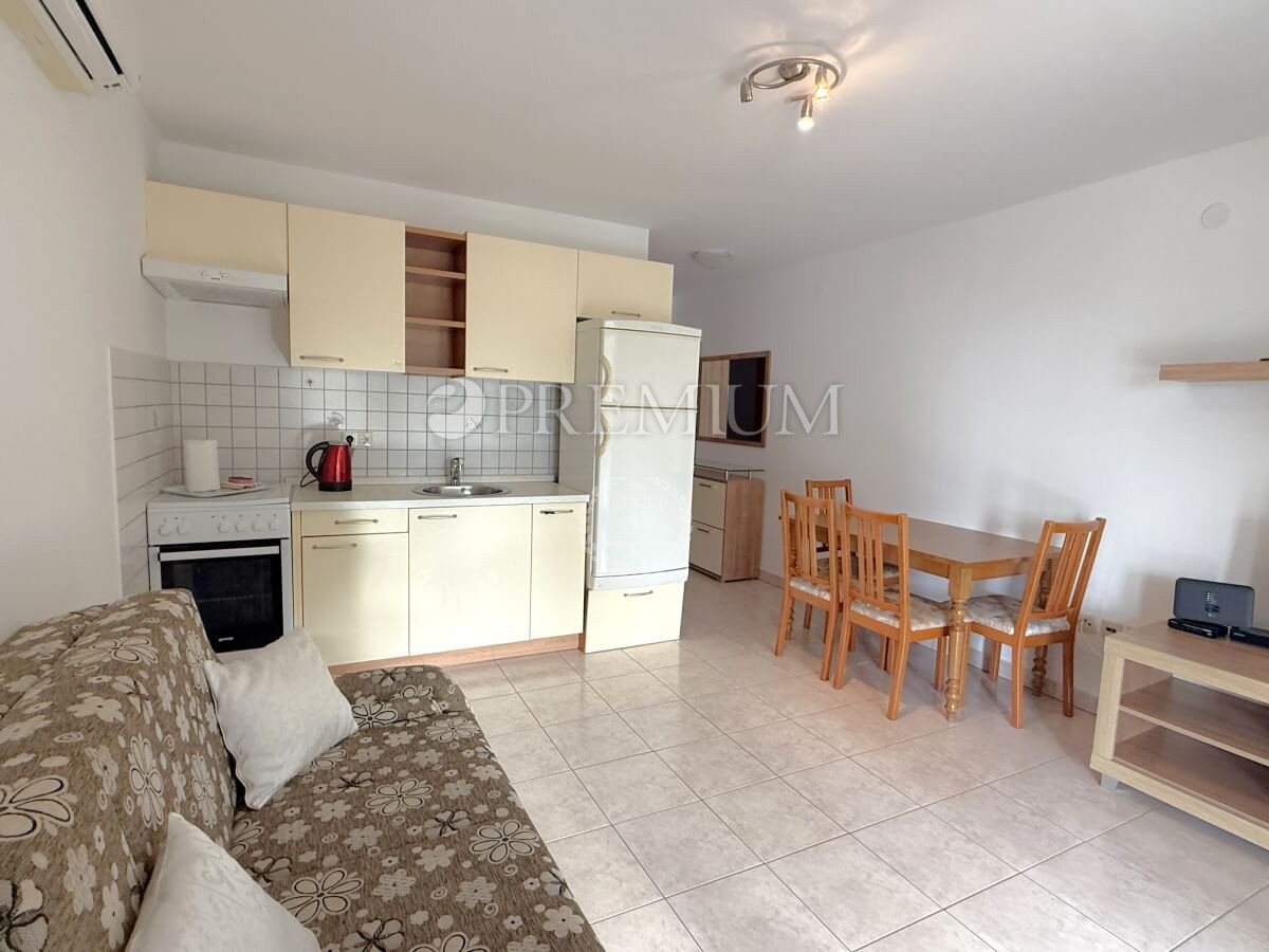 Njivice, casa doppia con due appartamenti, ottima occasione!