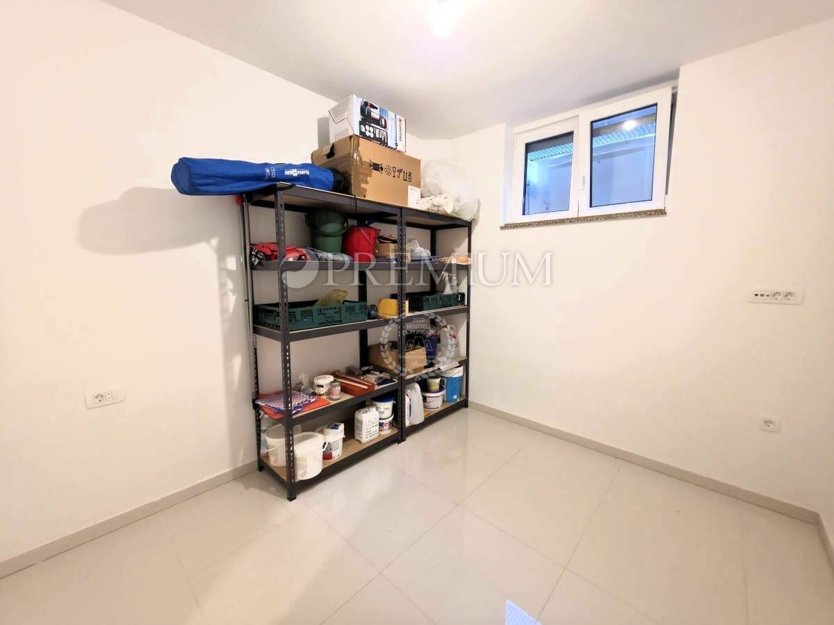 Malinska, casa arredata con piscina riscaldata!