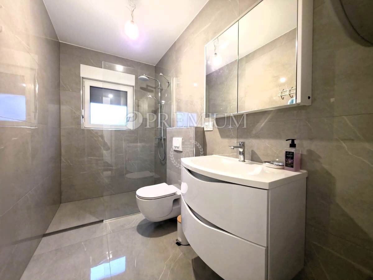 Malinska, casa arredata con piscina riscaldata!