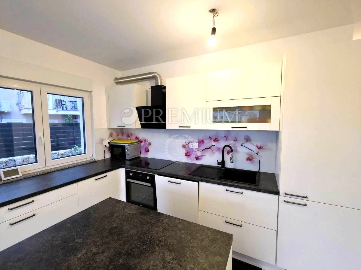 Malinska, casa arredata con piscina riscaldata!