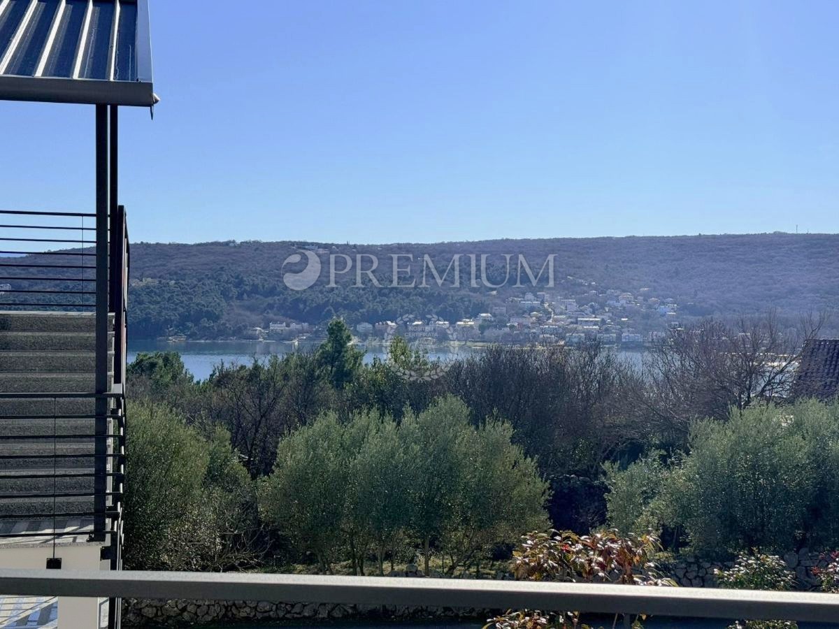 Čižići, nuova costruzione, appartamento al primo piano!