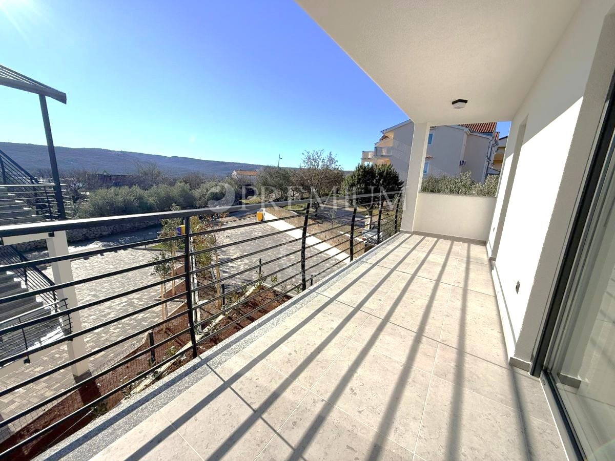 Čižići, nuova costruzione, appartamento al primo piano!