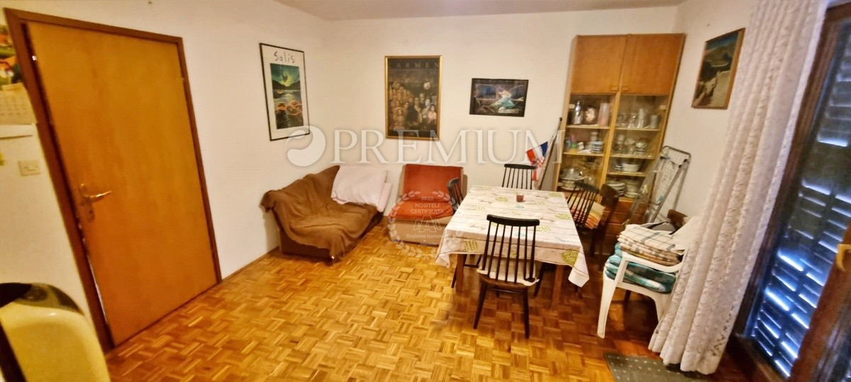 Njivice – Casa in vendita con vista mare!