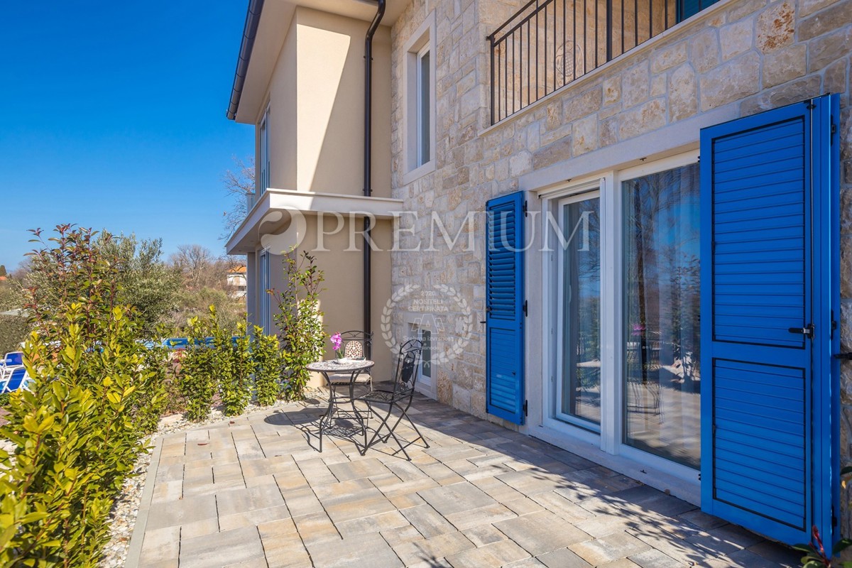 Dintorni di Malinska, nuova casa in pietra con piscina e vista mare!!