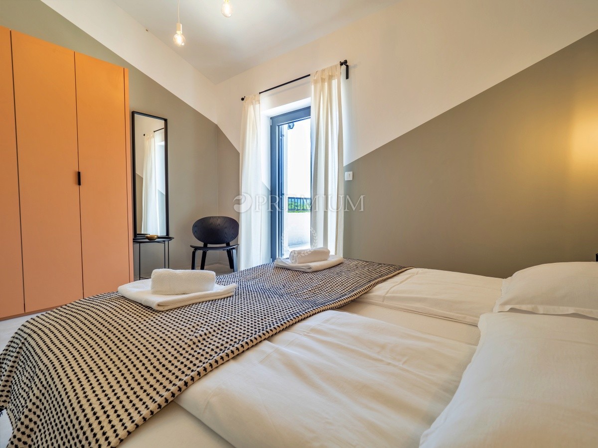 Dintorni di Vrbnik, casa con piscina in una posizione tranquilla!