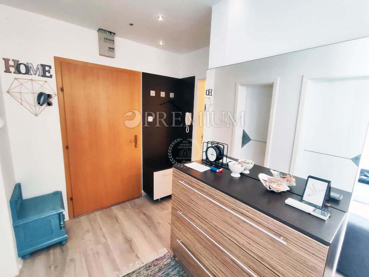 Malinska, appartamento in vendita al piano terra, 600 metri dal mare!