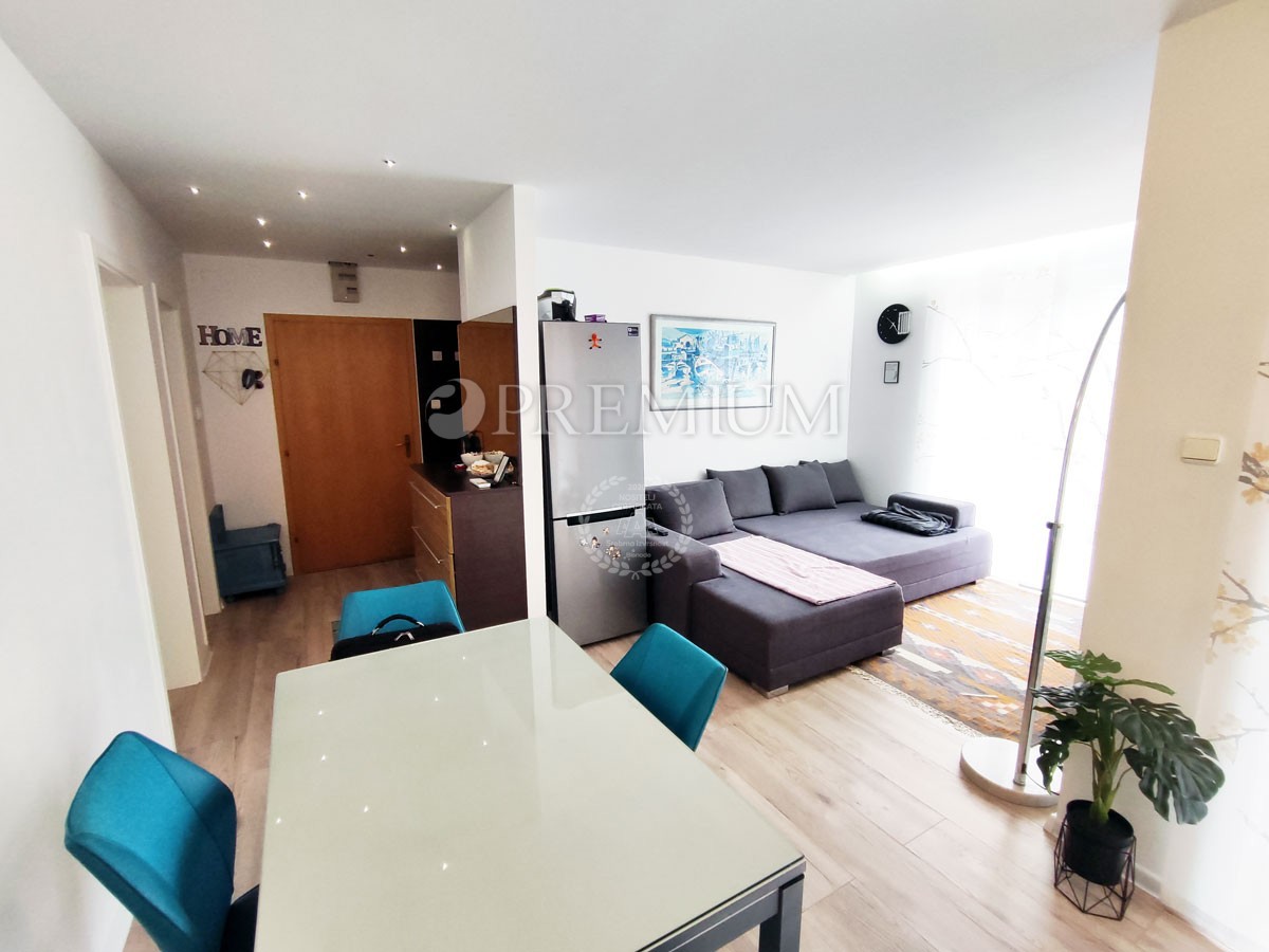 Malinska, appartamento in vendita al piano terra, 600 metri dal mare!