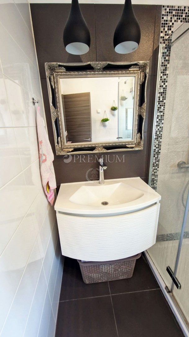 Città di Krk, appartamento in vendita al piano terra, vicino a tutti i servizi!