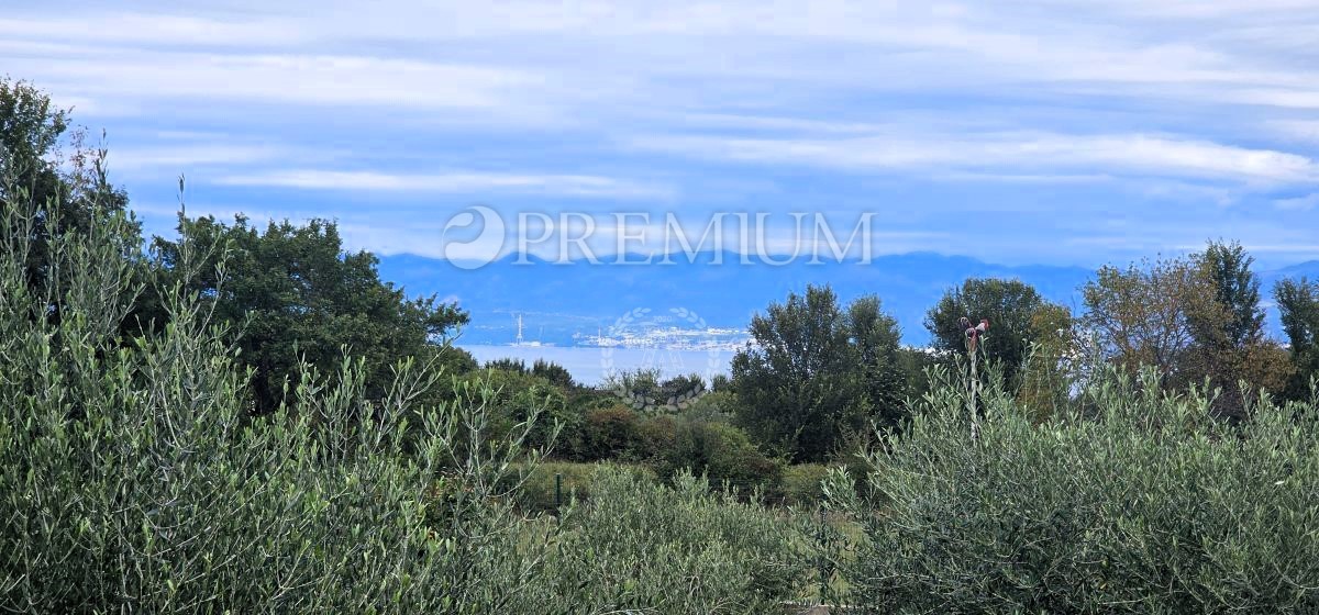 Malinska, casa colonica con uliveto e vista sul mare!