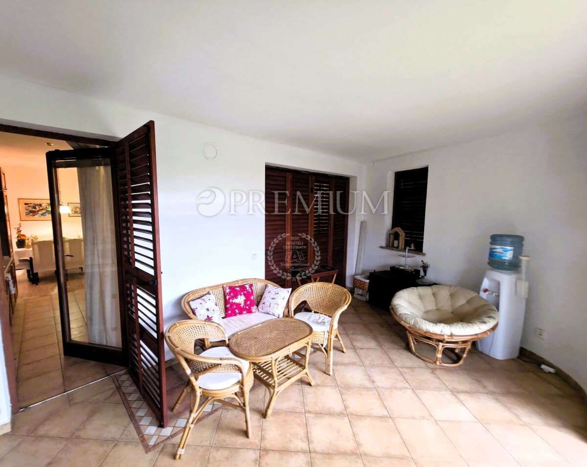 Malinska, appartamento arredato al piano terra!