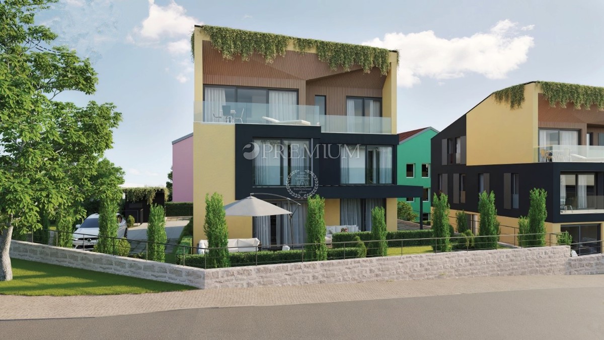 Città di Krk, vendita di un lussuoso appartamento a due piani!