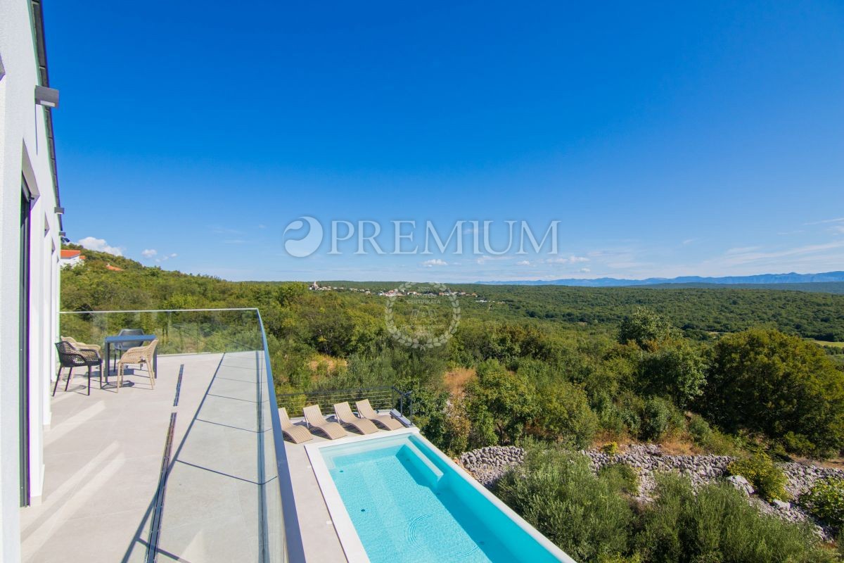 Krk, villa con piscina ai margini della zona di costruzione!