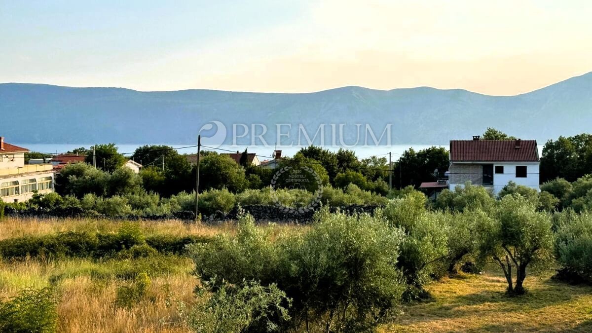 Krk, nuova casa indipendente con piscina!