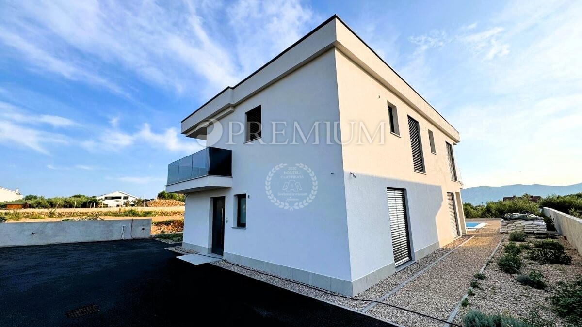 Krk, nuova casa indipendente con piscina!