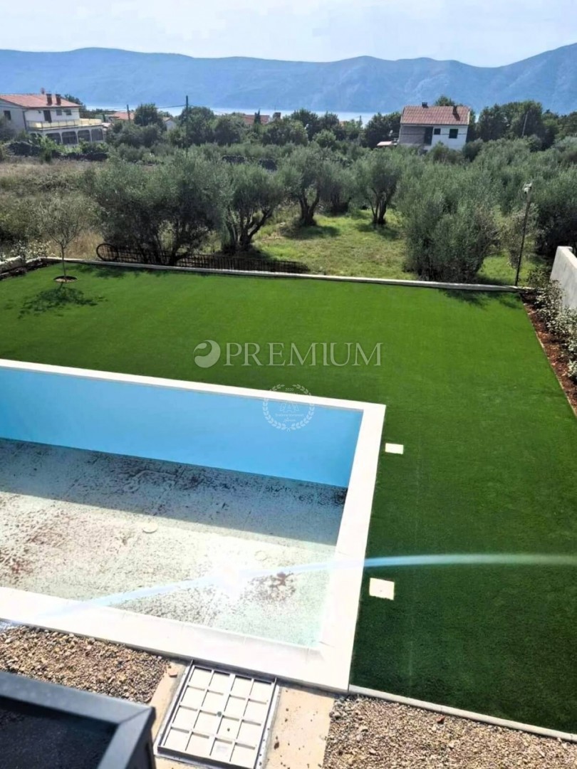 Krk, nuova casa indipendente con piscina!